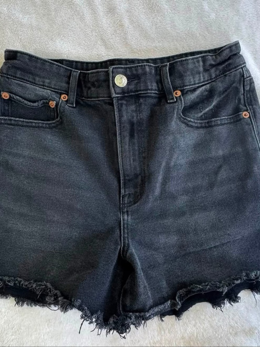 American Eagle Outfitters Black High-Rise Frayed Hem Denim 90s Boyfriend Shorts